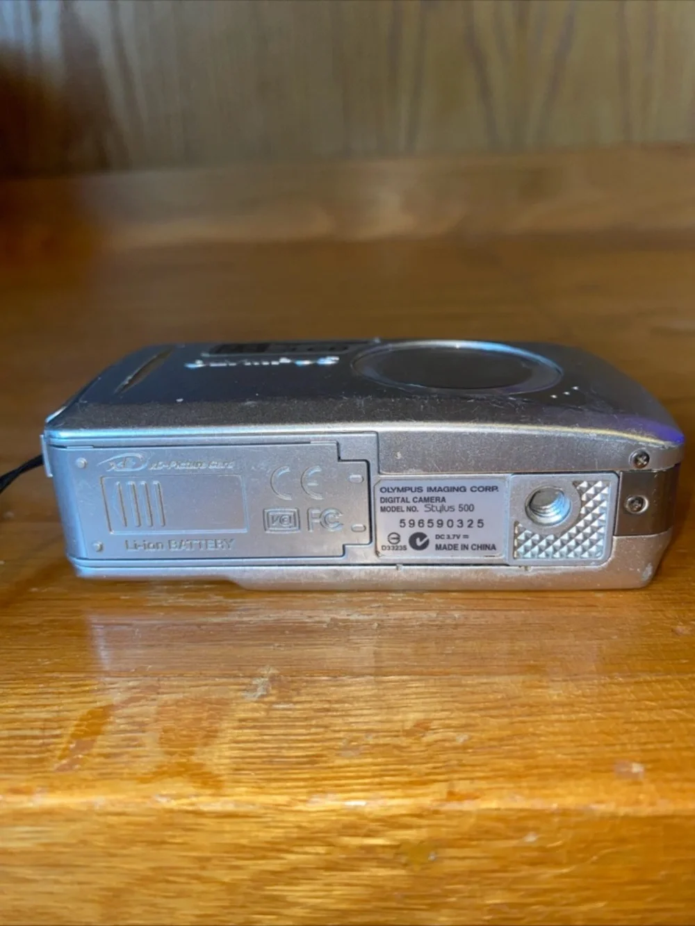 Olympus Stylus 500 5.0MP All Weather Digital Camera Battery no Charger Untested